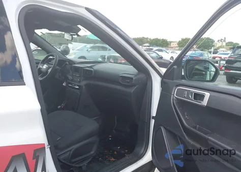 2021 Ford Police Interceptor z USA, uszkodzony, nr VIN 1FM5K8AB1MGB83335